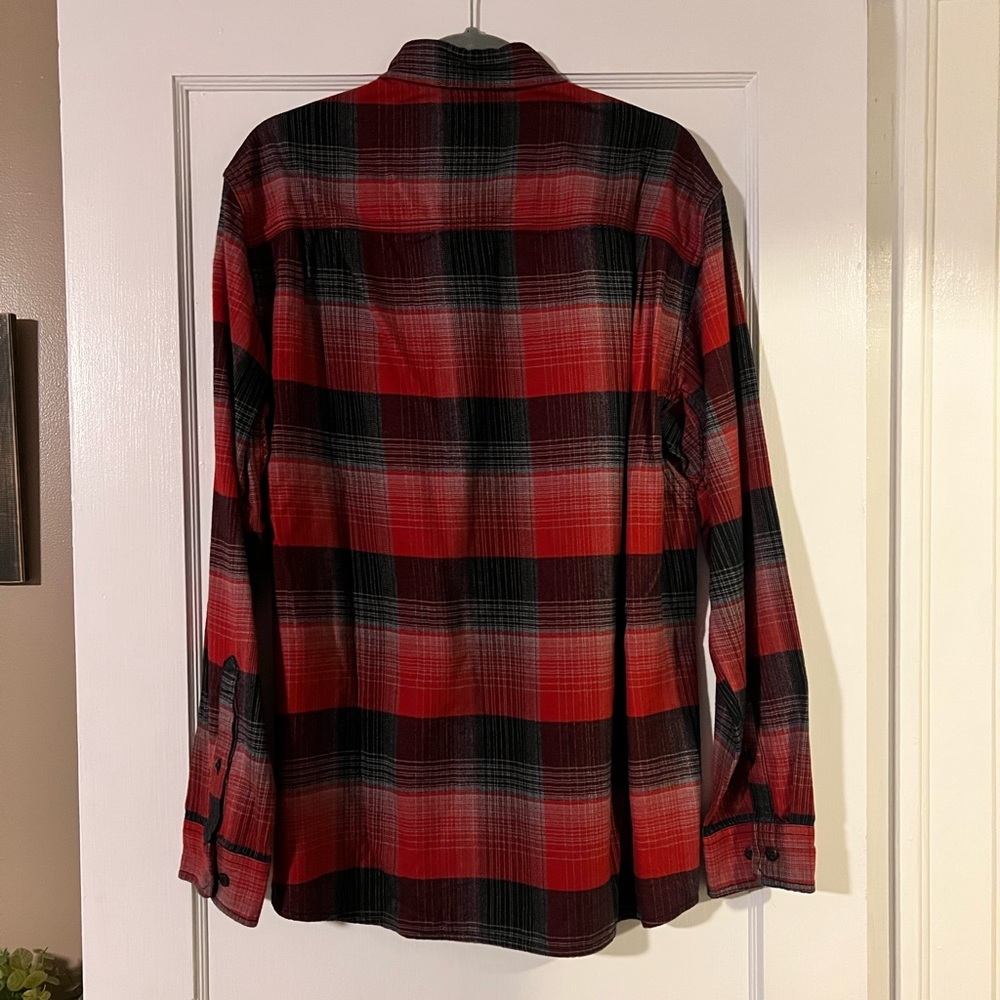 NWT Red and Black North Face Plaid Flannel - Picture 5 of 5